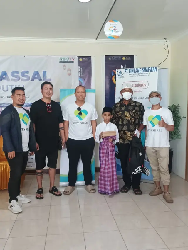 Suasana khitanan massal gratis yang digelar Rininta Christabella dan Let’s Share Indonesia di Rumah Sakit Islam Cempaka Putih Jakarta, pada 25 Juni 2023. (Foto: Dok. Tim Let's Share Indonesia)