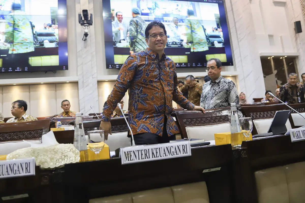 Menteri Keuangan Purbaya Yudhi Sadewa Hadiri Rapat Kerja Perdana dengan Komisi XI DPR RI