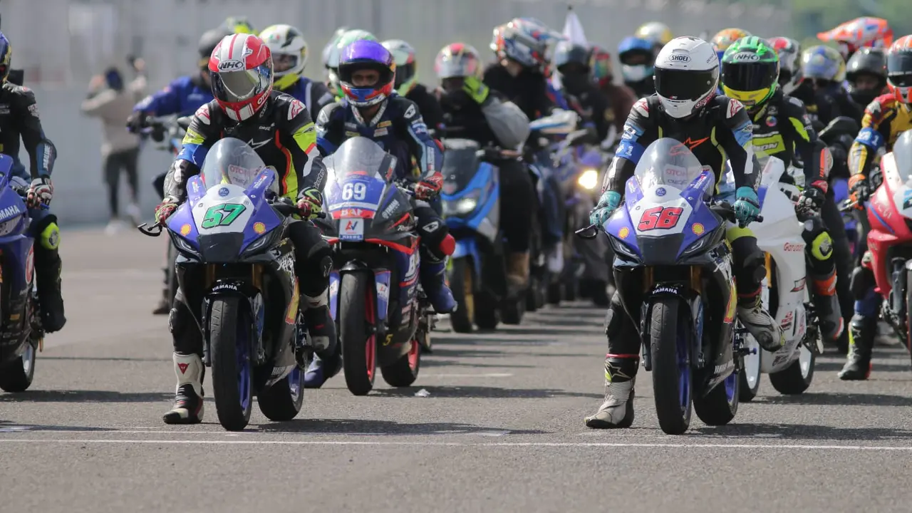 Shell bLU cRU Yamaha Endurance Festival