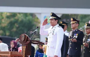 Lucky Hakim Nyaris Didatangi Perempuan Diduga ODGJ Saat Upacara HUT RI di Indramayu