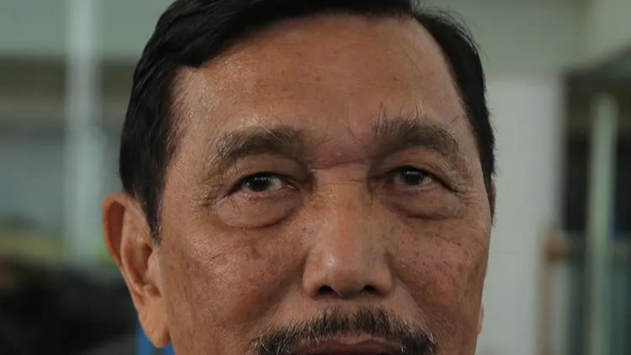 "Supaya ini (peraturan) tidak lari dari hasil keputusan ratas lalu," kata Luhut di Jakarta, dikutip Antara, Selasa (26/9).