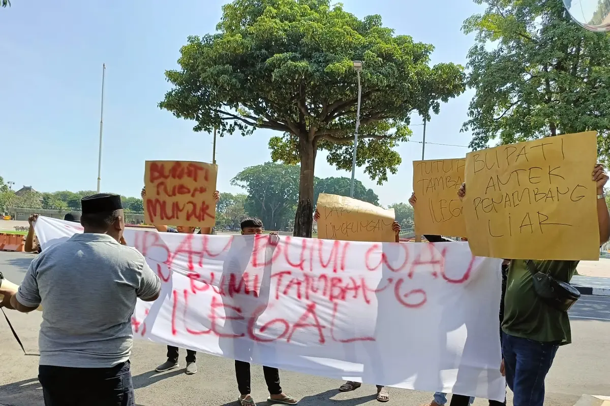 Tambang Ilegal di Tuban