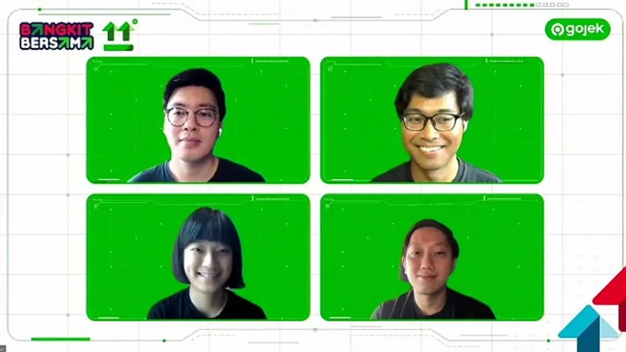 (Searah jarum jam) Co-Founder dan CEO Gojek Kevin Aluwi, Chief Transport Officer Gojek Raditya Wibowo, Chief Food Officer Gojek Catherine Hindra Sutjahyo, dan Head of Logistics Gojek Steven Halim saat diskusi inovasi tiga layanan utama Gojek, (27/10)