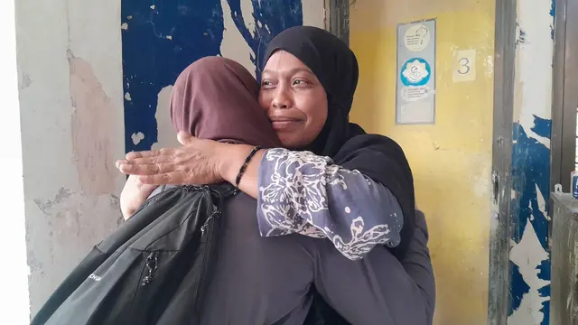 Rita, petugas di Puskesmas Kejuruan Muda, Aceh Tamiang yang menceritakan kondisinya dan keluarga usai banjir.