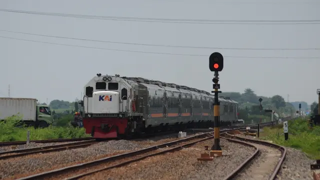 Argo Bromo Anggrek Anjlok di Subang, Simak Aturan Kompensasi bagi Penumpang yang Terdampak