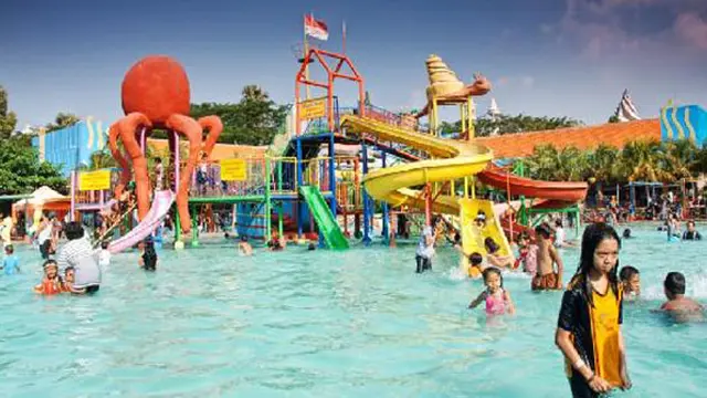 (c) http://crown-holiday.com/