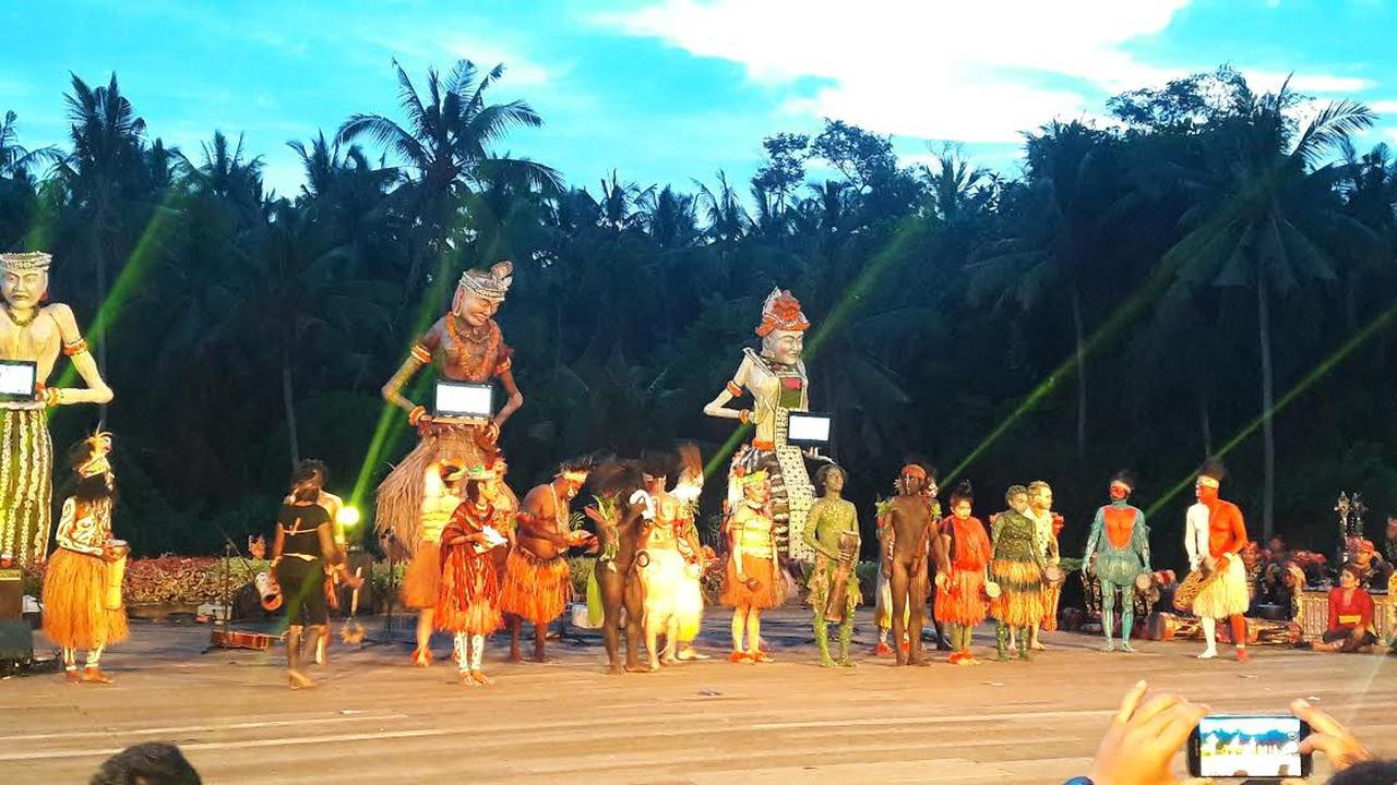  Kunjungan ke Rumah Topeng dan Wayang Setia Dharma (RTWSD) di Bali 