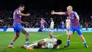 Hasil itu berdampak pada nasib Wolverhampton yang terdegradasi dari Liga Inggris musim depan. Dengan jarak 16 poin, Wolves tak akan mampu mentas dari zona degradasi dalam lima laga tersisa. (AP Photo/Jordan Pettitt)