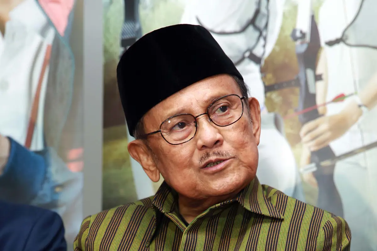 [Bintang] B. J. Habibie