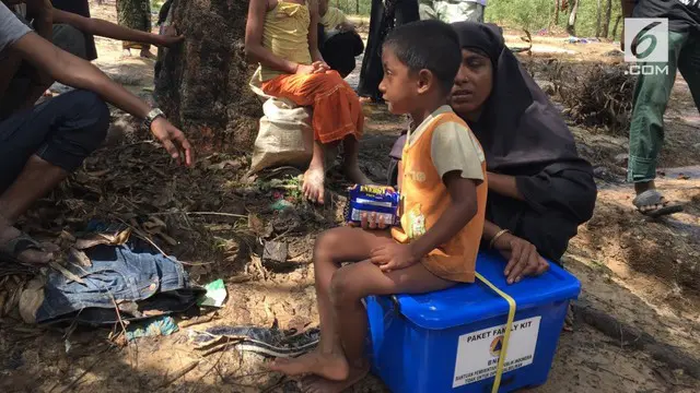 Bantauan Pemerintah Indonesia untuk Rohingya di Dhaka, Banglades, mulai disalurkan. Bantuan tersebut beri makanan, air, hingga genset.