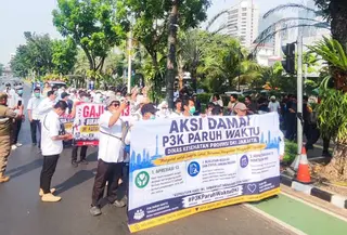 Demo PPPK Dinkes Depan Balai Kota (Istimewa)