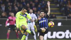 Emil Audero akhirnya resmi berseragam Inter Milan pada Kamis (10/8/2023) dengan status pinjaman dari Sampdoria.
Pemain blasteran Indonesia - Italia itu akan berseragam Inter hingga 30 Juni 2026. (AFP/Miguel Medina)