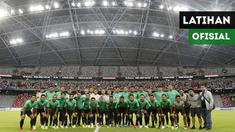Berita video vlog Bola.com mengikuti aktivitas Timnas Indonesia di Singapura pada hari kedua, Kamis (8/11/2018)