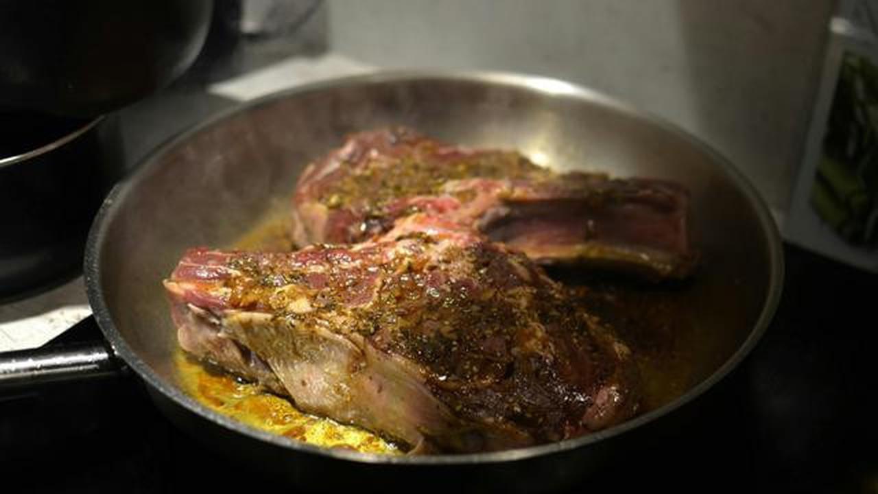 5 Cara Alami Bikin Daging Kurban Empuk, Tips Tradisional Tanpa Panci Presto
