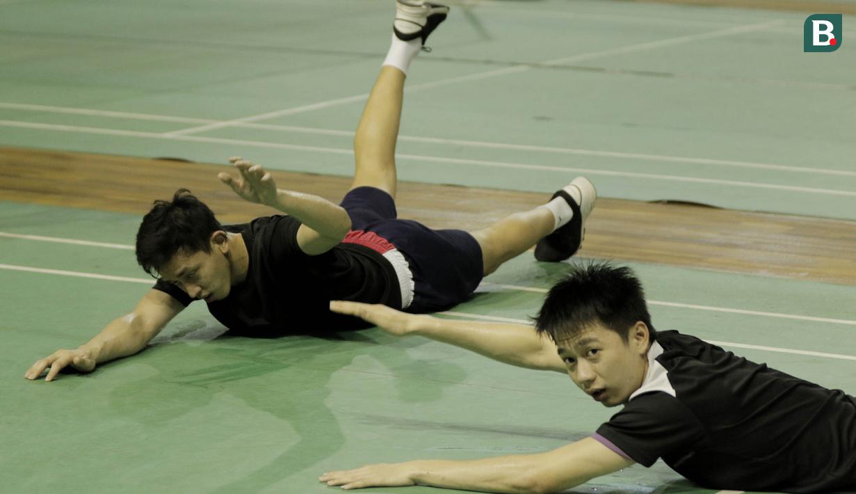 Tim ganda putra Indonesia, Kevin Sanjaya, saat latihan fisik di Pelatnas Bulutangkis, Cipayung, Jakarta, Senin (7/5/2018). Latihan tersebut untuk persiapan jelang Piala Thomas pada 20-27 Mei 2018 di Thailand. (Bola.com/M Iqbal Ichsan)