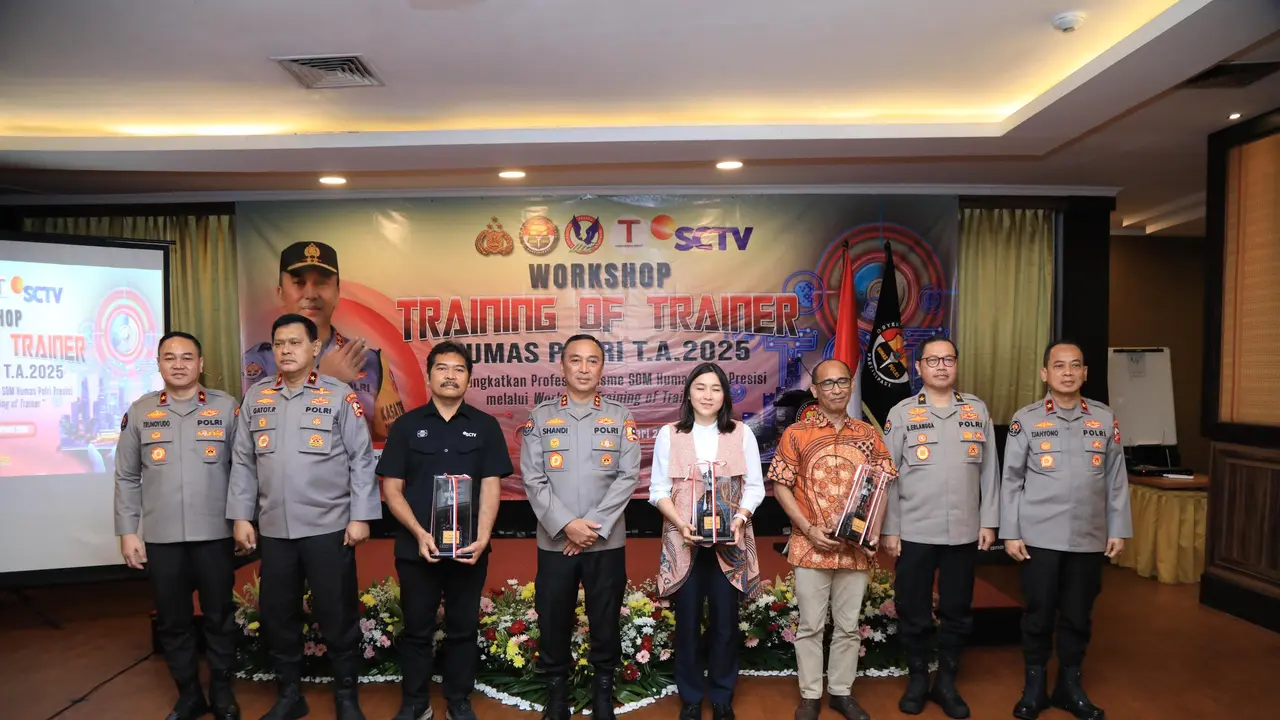 Kadiv Humas Polri Irjen Sandi Nugroho membuka workshop training of trainer Polri Tahun Anggaran 2025.
