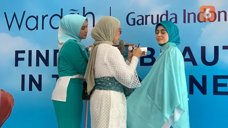 Wardah x Garuda Indonesia meluncurkan makeup bertajuk “Find The Beauty in Journey” pada Rabu (31/1/2024).