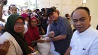 Ketum DPP Partai Golkar Airlangga Hartarto bersama Ketua Umum Projo Budi Arie Setiadi di Tangerang. (Foto: Istimewa).