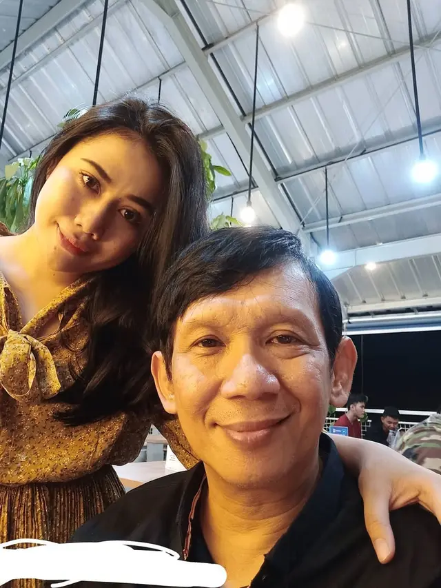 Potret Ginanjar dan Tiara yang Beda Usia 32 Tahun (sumber: instagram/tiaraamalia97)