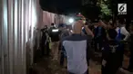 Polisi belum bisa mengidentifikasi dari mana kelompok yang berjumlah sekitar enam orang itu berasal.