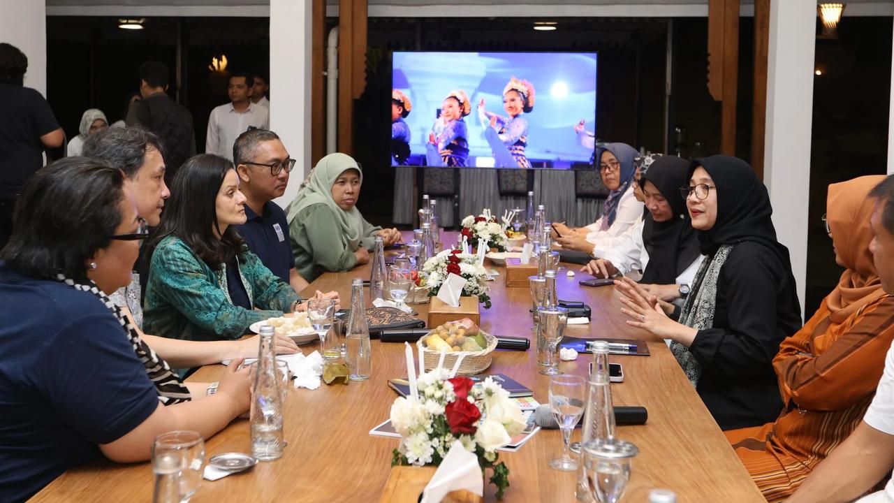 Deputy Resident Representative UNDP, Sujala Pant bertemu Bupati Ipuk Fiestiandani di Pendopo Banyuwangi