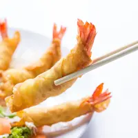 Ilustrasi shrimp roll/Copyright shutterstock/thipjang