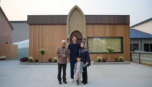 Nikita Willy Terharu Kunjungi Masjid Indonesia Pertama di Kanada, Merasa Seperti Pulang