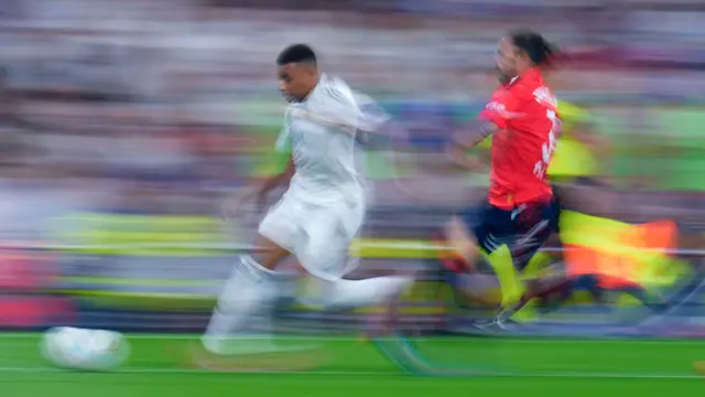 Foto: Real Madrid Susah Payah Taklukkan Osasuna, Penalti Kylian Mbappe Jadi Pembeda