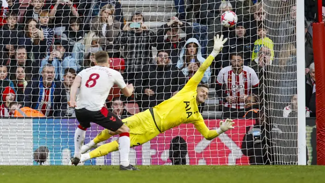 Foto: Bernasib Sama, Chelsea dan Tottenham Raih Hasil Imbang di Laga Pekan Ke-28 Liga Inggris 2022/2023