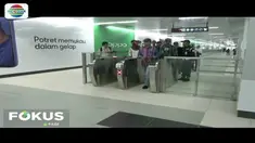 MRT beroperasi dengan tarif diskon mulai 1 April. Namun, beberapa penumpang mengeluhkan pembayaran tiket menggunakan kartu elektronik yang tak bisa terbaca.