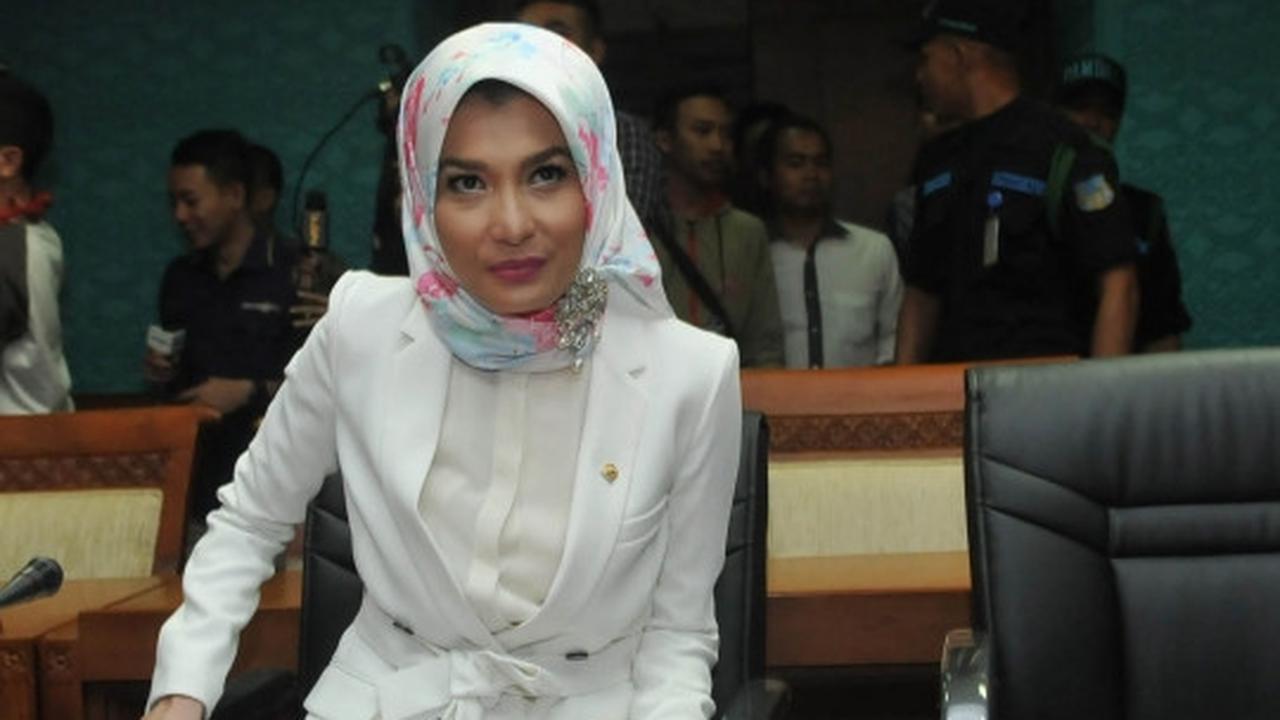 Gaya santai Arzetty jalani sidang etik MKD