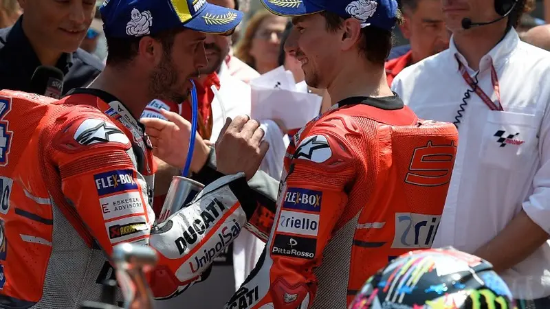 Andrea Dovizioso dan Jorge Lorenzo