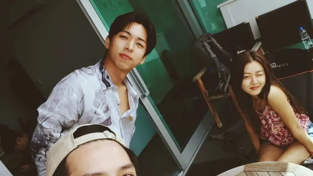 7 Potret Morgan Oey Debut Main Film Korea, Adu Akting Bareng Go Ah Sung