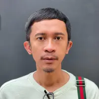 Aming mengaku lebih bahagia dengan penampilan barunya seperti  sekarang. Dari 100 persen, ia mengaku 70 persen bahagia. "Gua blak-blakan ya, senangnya 70 persen, sedihnya 30 persen," kata Aming. [Instagram/amingisback]