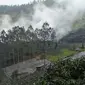 Kawah Sileri di pegunungan Dieng di Kecamatan Batur, Kabupaten Banjarnegara, Jawa Tengah, untuk kesekian kalinya meletus freatik secara tiba-tiba, pada Minggu (1/4/2018), pukul 13.42 WIB. (Foto: Dok. BNPB/Sutopo Purwo Nugroho)