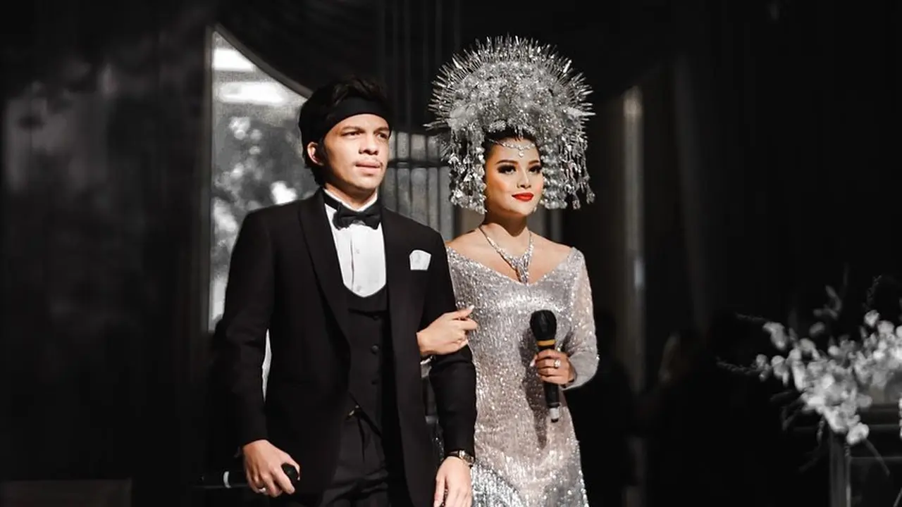 Atta Halilintar dan Aurel Hermansyah. (Foto: Instagram @attahalilintar)