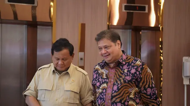 Menteri Koordinator Bidang Perekonomian Airlangga Hartarto menerima kunjungan dari Menteri Pertahanan Prabowo Subianto di Kantor Kemenko Perekonomian pada Senin (19/9/2022). ( Sumber ekon.go.id )
