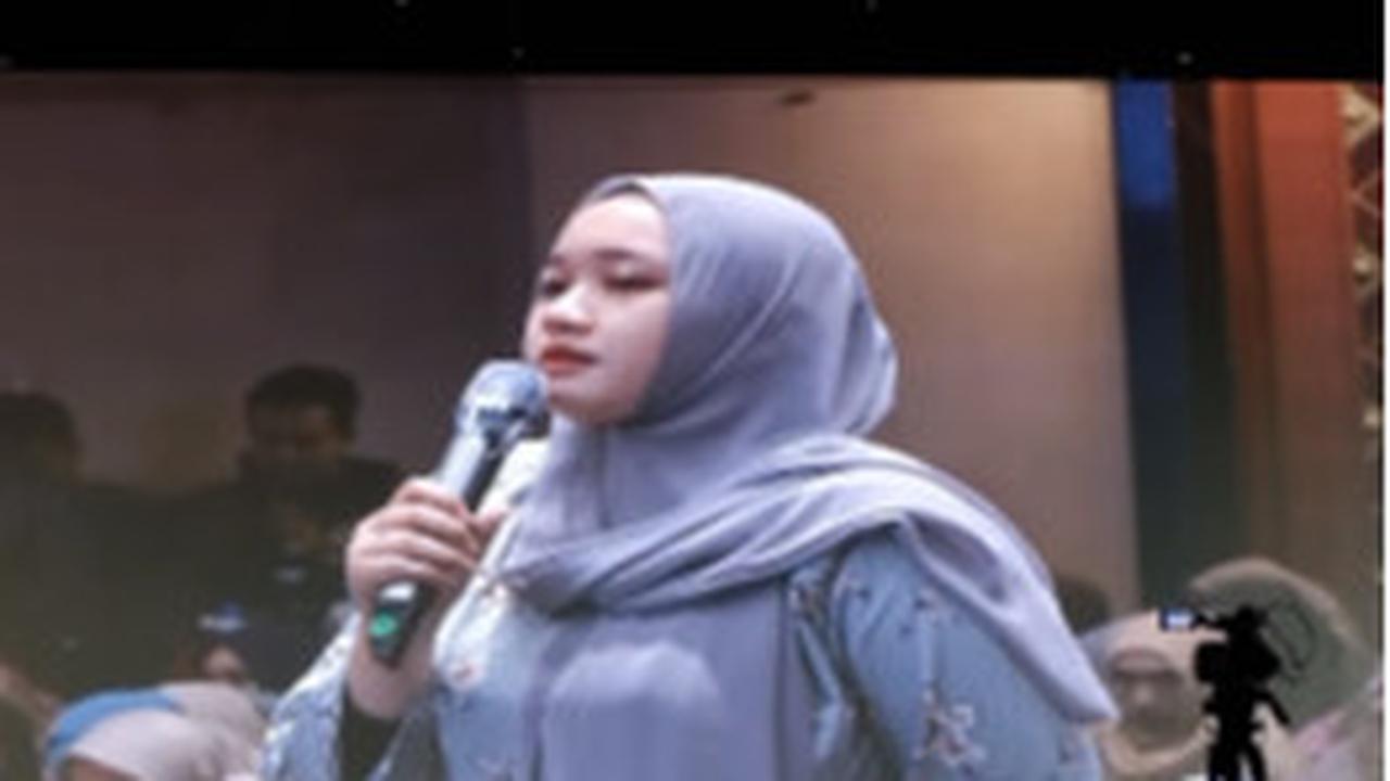 Bergetar Menahan Tangis, Perempuan ini Curhat Sering Disebut Anak Durhaka dan PSK