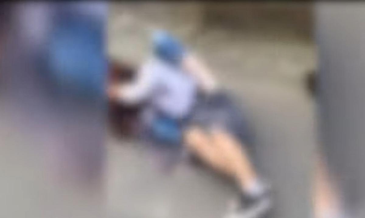 Siswi SMA di Gowa dianiaya usai dituduh rebut kekasih. (tangkapan layar media sosial).