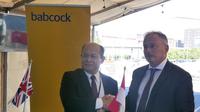 Dirut PAL Kaharuddin Djenod dan CEO Babcock, David Lockwood setuju proyek kapal perang Arrowhead. Dok: Kedubes Inggris