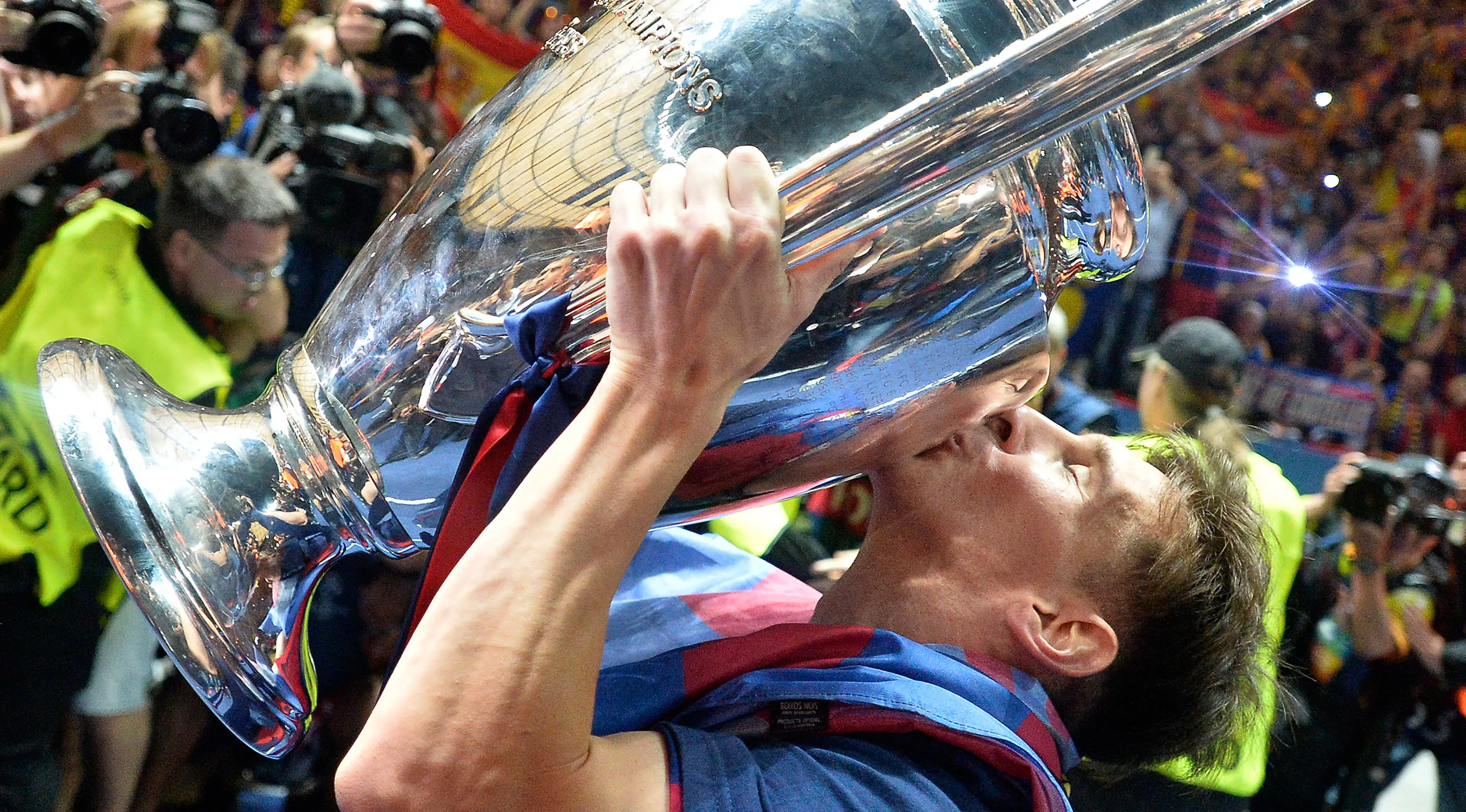 Lionel Messi saat memenangkan gelar Liga Champions 2014/2015 bersama Barcelona. (AP Photo)