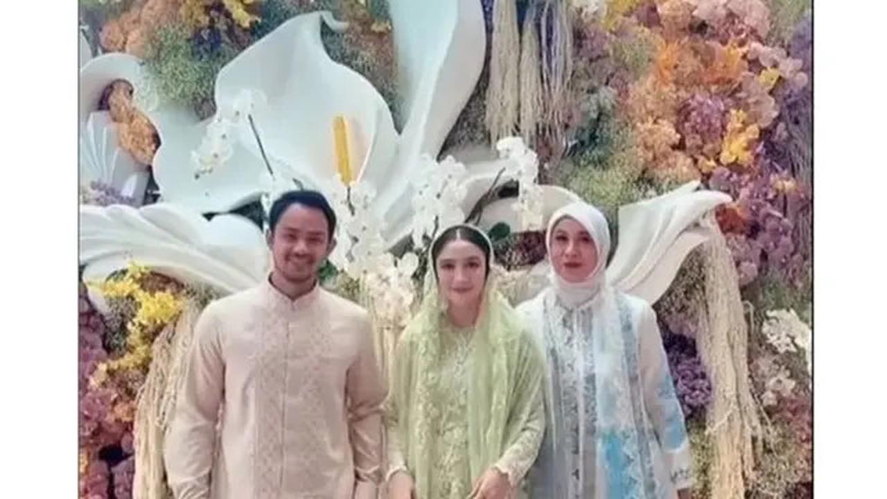 8 Potret Febby Rastanty Gelar Pengajian dan Siraman Jelang Nikah, Penuh Bahagia