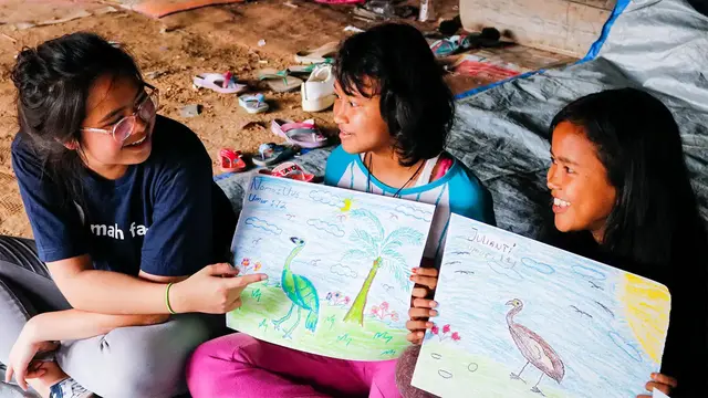 Rumah faye dengan anak-anak