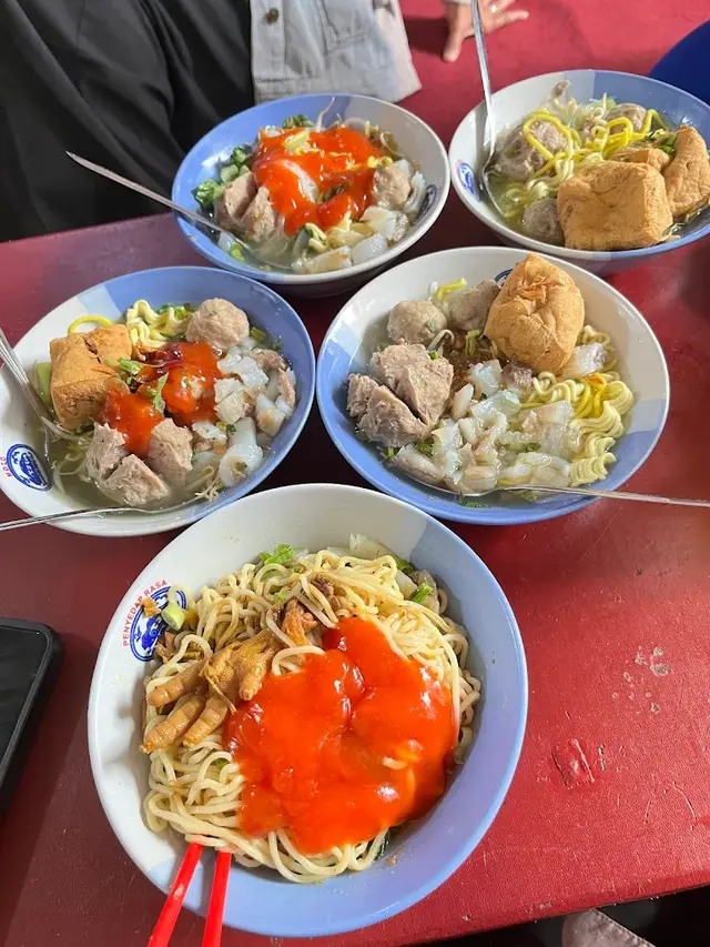 Kedai Mie Ayam Bakso Tulang Rangu Pakde Yono