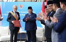 Bill Gates Terima Bintang Jasa Utama dari Presiden Prabowo