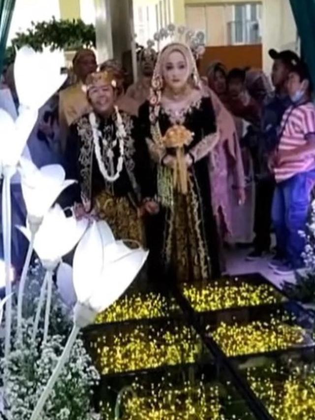 Adul dan Wenty menikah (Instagram/@wentyeri)