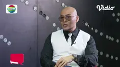 Vidio.com punya acara seru yakni Vidio Talk, kali ini ada bintang tamu Deddy Corbuzier. Obrolan seru apa? Simak video berikut ini.