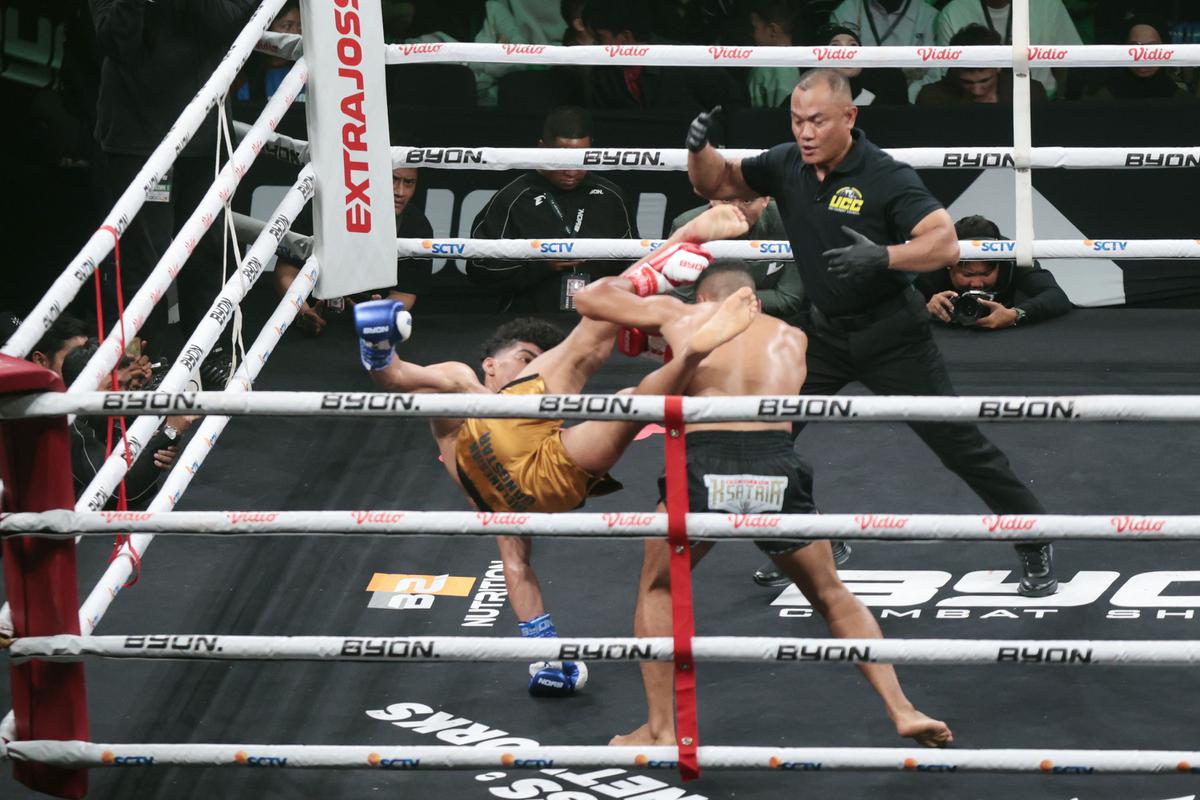 Sengitnya Duel Fighter di Byon Combat Showbiz 8