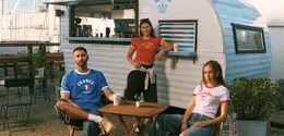 Koleksi terbaru Levi’s® menghadirkan T-shirt bergaya retro yang terinspirasi dari semangat kebanggaan nasional dan budaya penggemar sepak bola global.