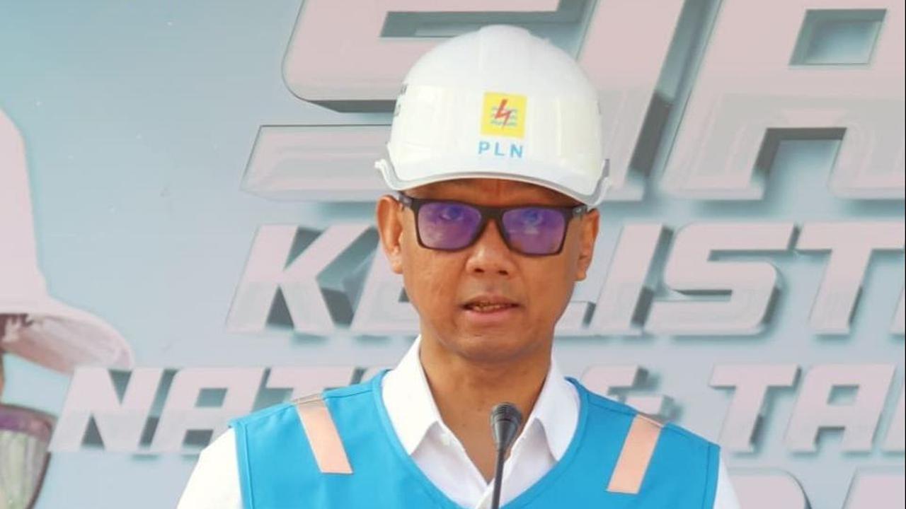 "Ini yang jelas, satu, BBM ada sebagian yang diimpor, kalau ini semuanya produk dalam negeri," kata Darmawan.